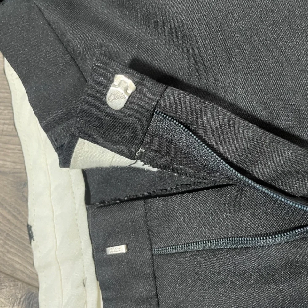 Men’s Black Puritan Dress Slacks Size  30x32 with hidden elastic extenders - Picture 4 of 7